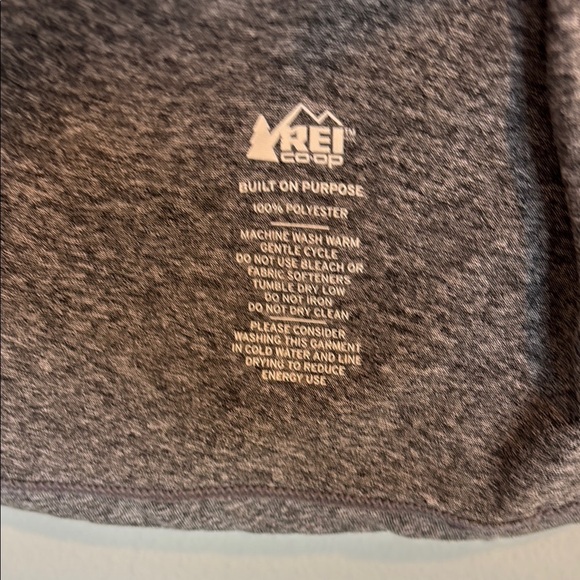 REI Women's Gray Long Sleeve Athletic Top - Medium - Picture 4 of 5